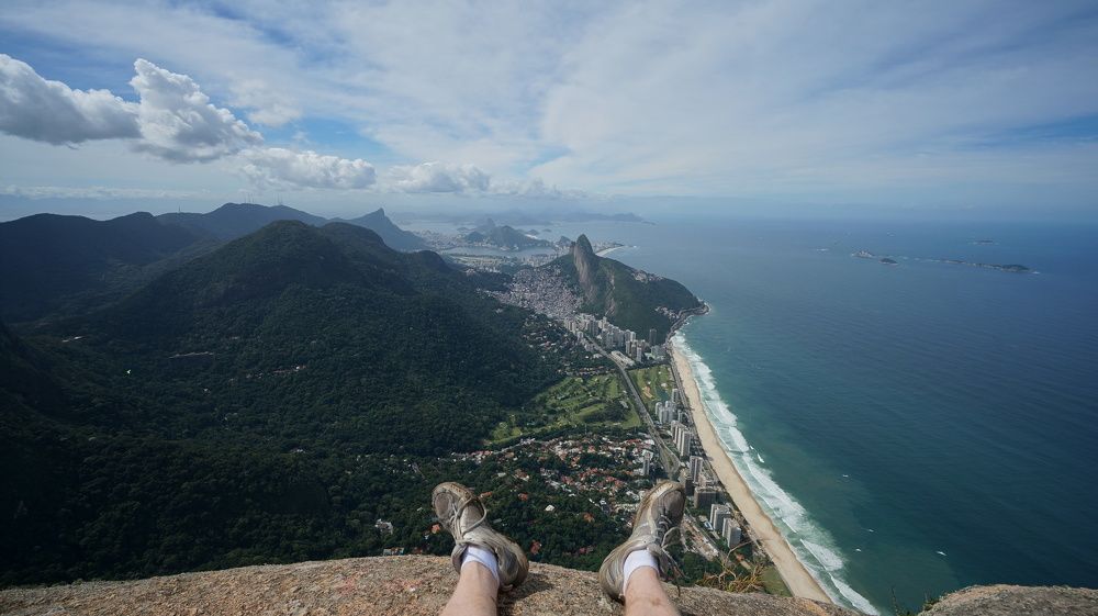 Сидя над Рио Де Жанейро