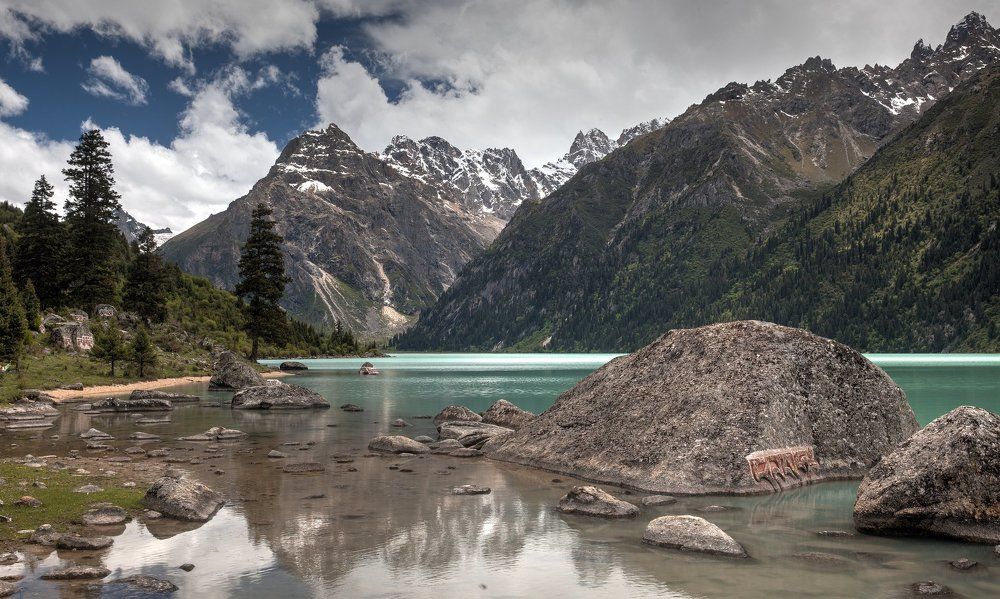 Горное озеро