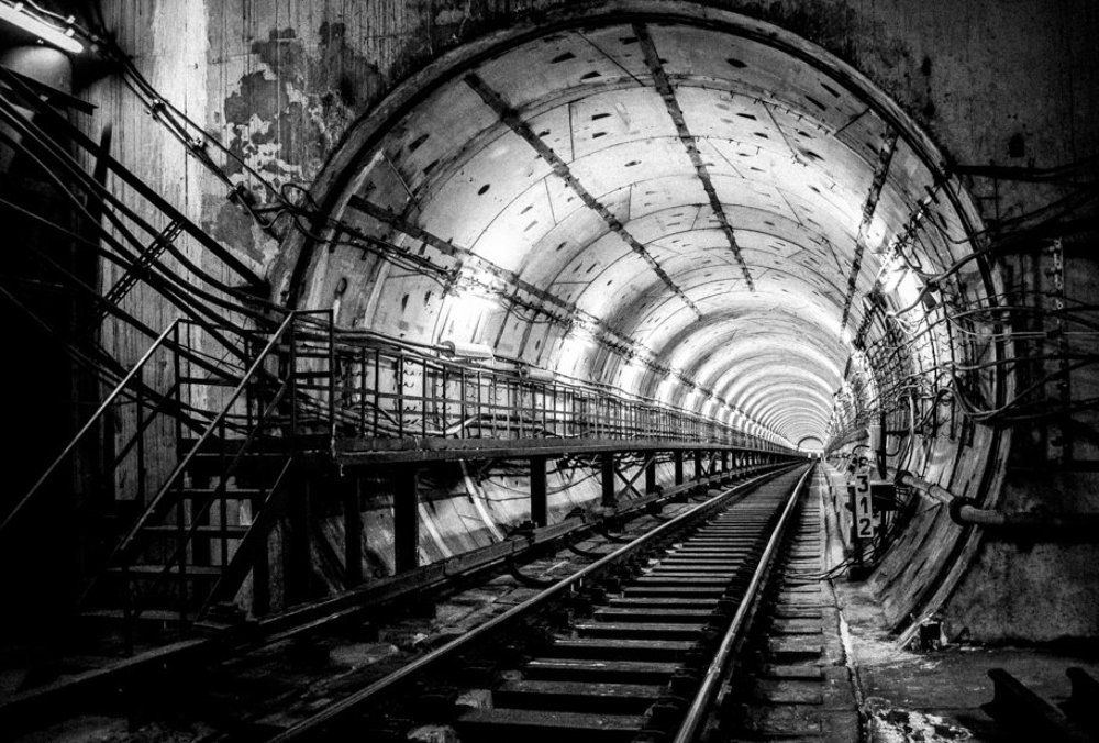 Тоннель ночного метро