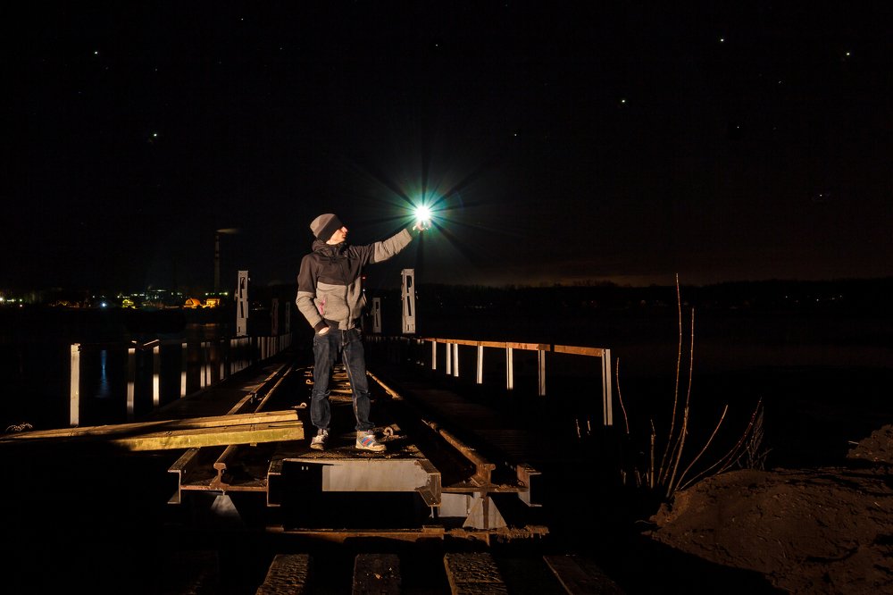 Чем темнее ночь - тем ярче свет горит.