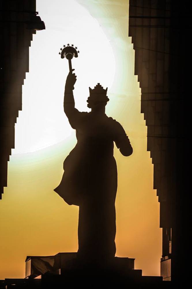 Памятник Исмоили Сомони