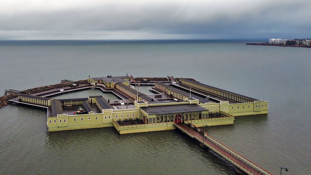 Искусственный остров - это самостоятельный мир