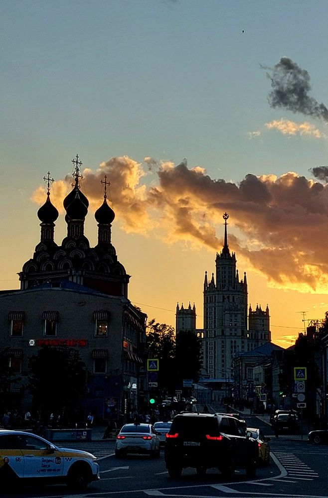 Таганка вечерняя. Москва. Лето