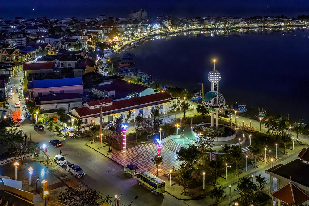 Photograph by LE DUC THANH