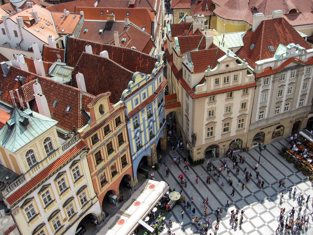 Дома в Праге. Вид сверху.