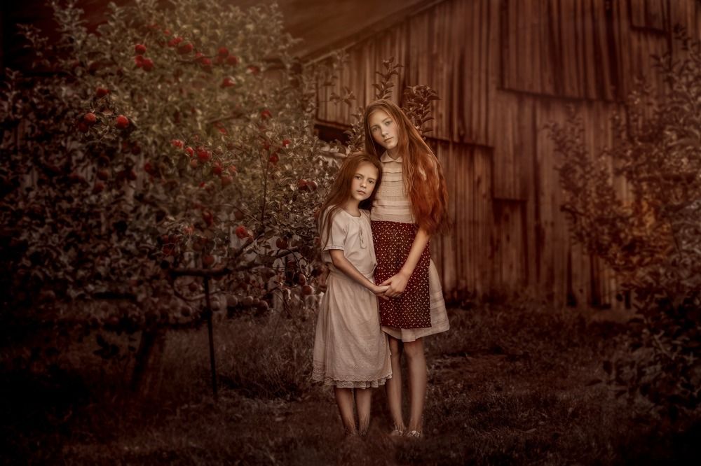 Photograph by Monika Nanasi