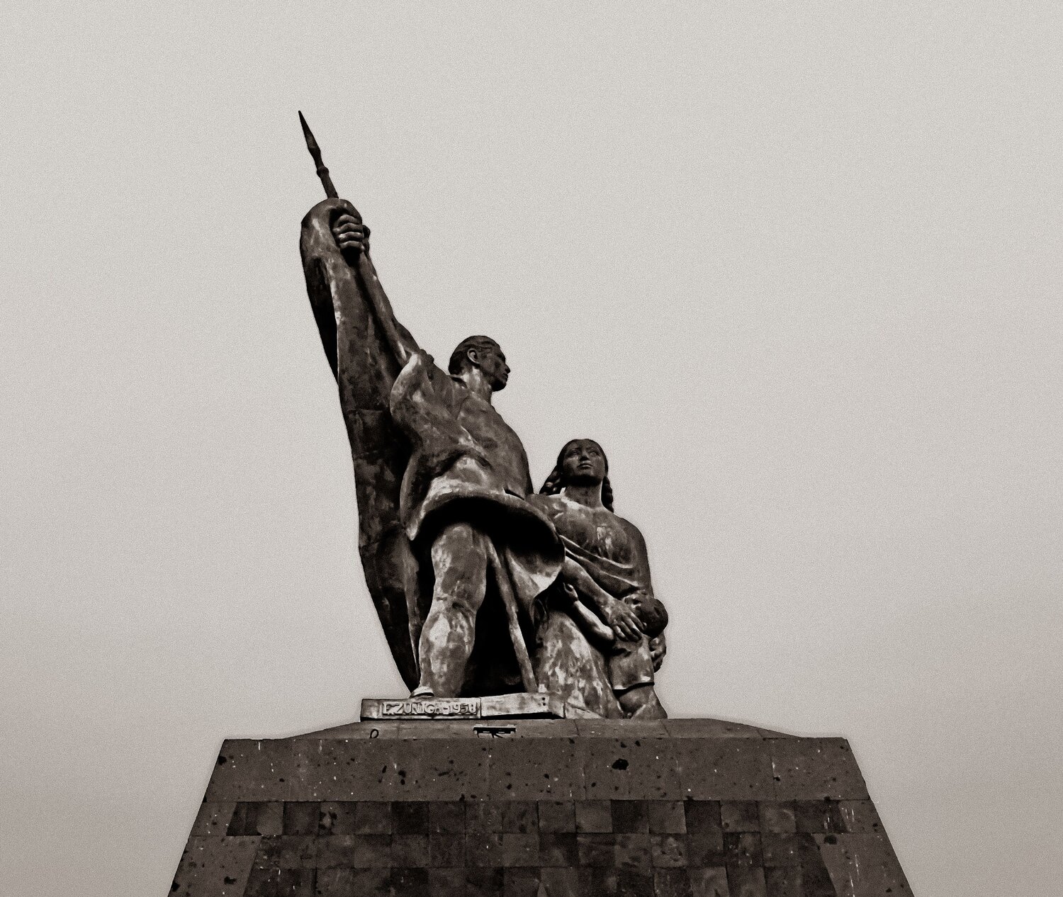 Photo #12119172