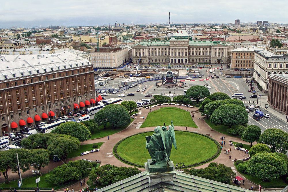 Вид с Исаакиевского собора.