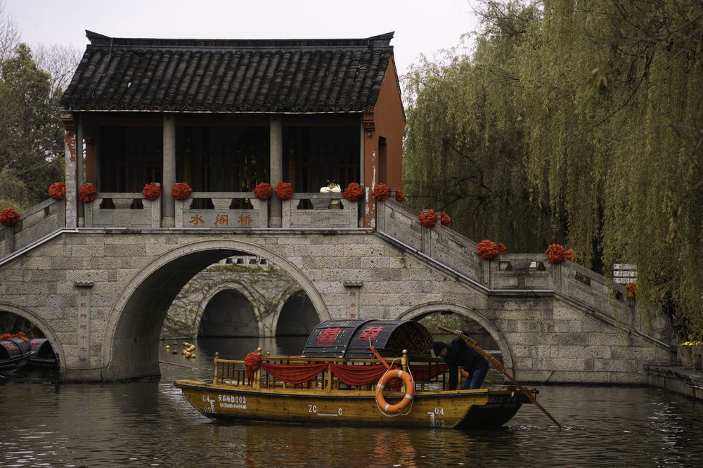 Photograph by Aleksandr Kolonsky