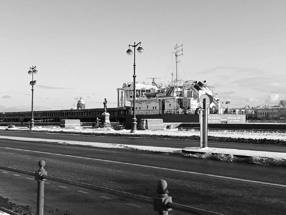 Когда паруса Крузенштерна шумят над твоей головой