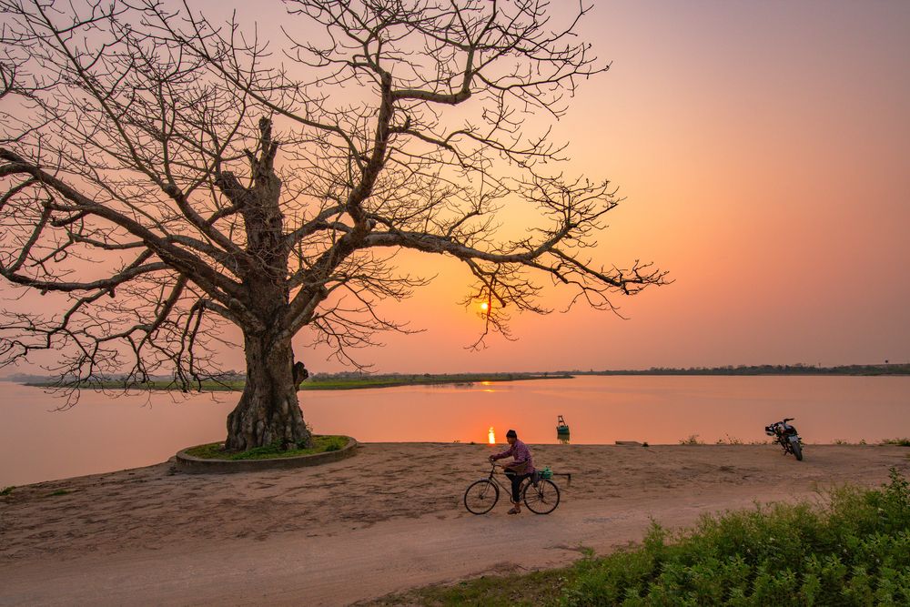 Photograph by NAM BUI