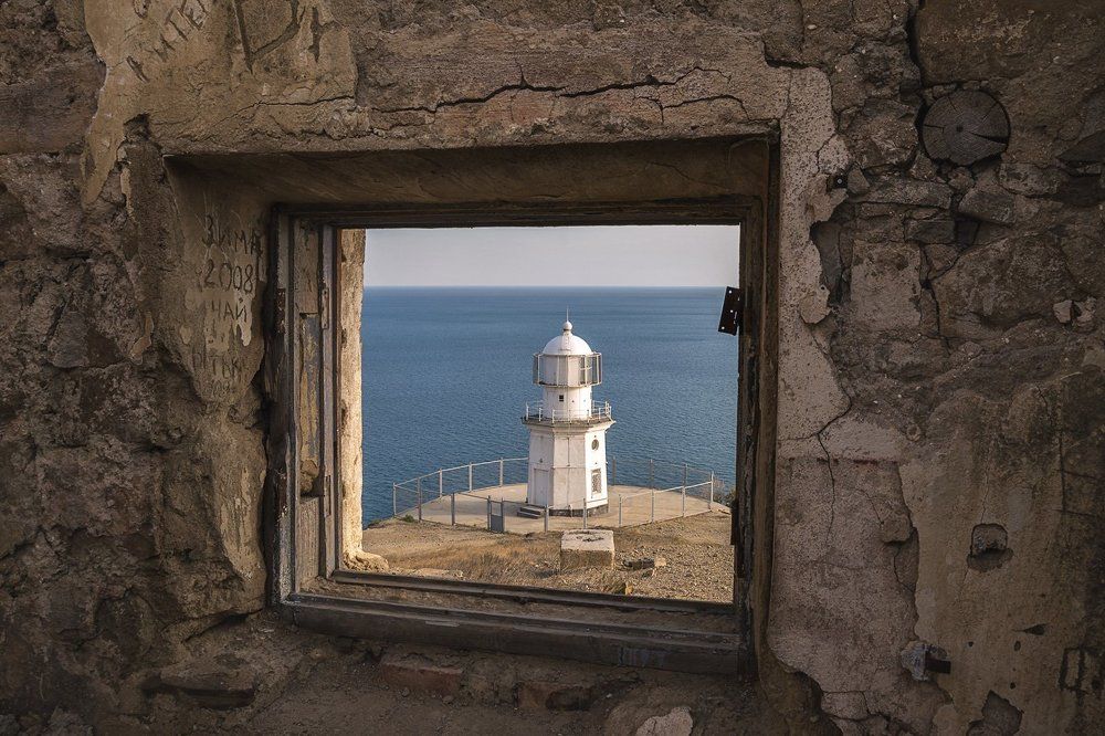 Картина на стене