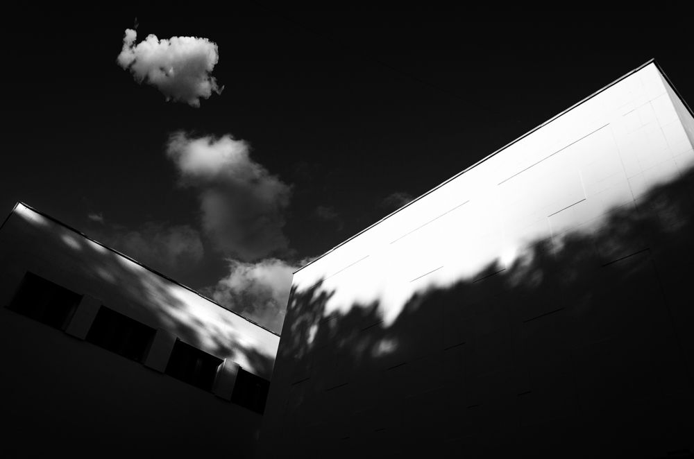 Здание в абстракциях