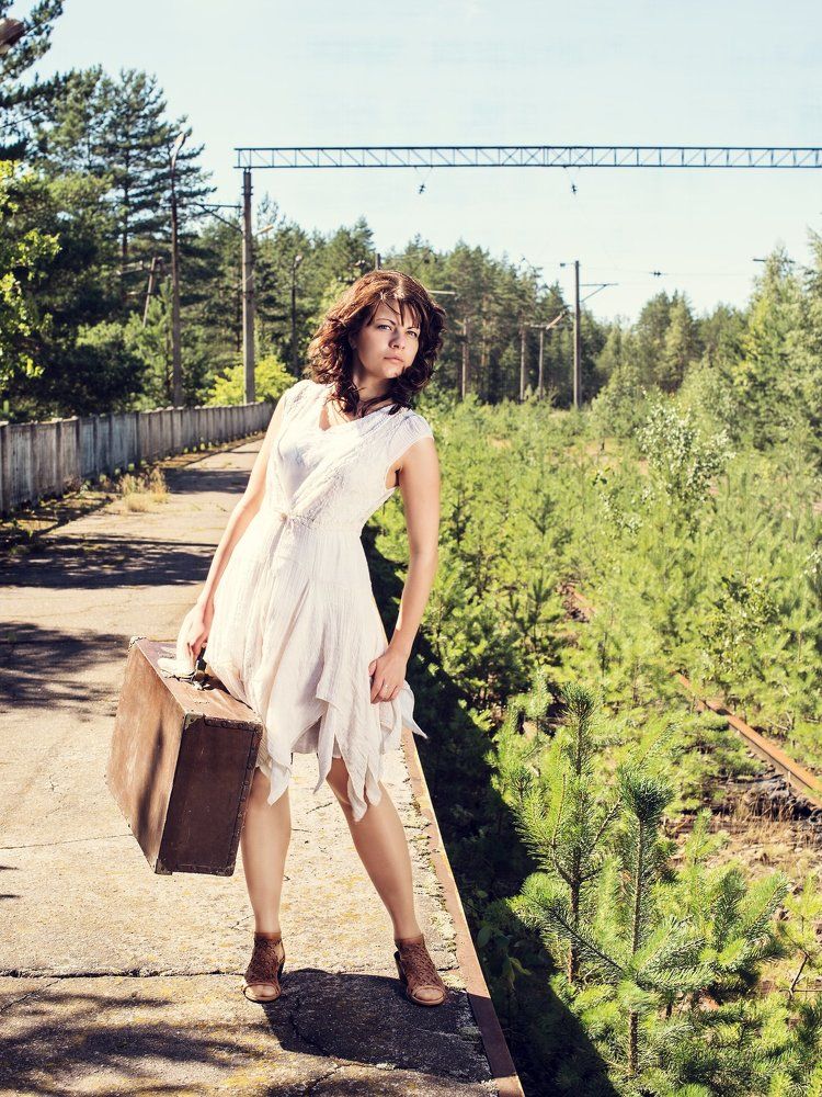 Отсюда не уехать...