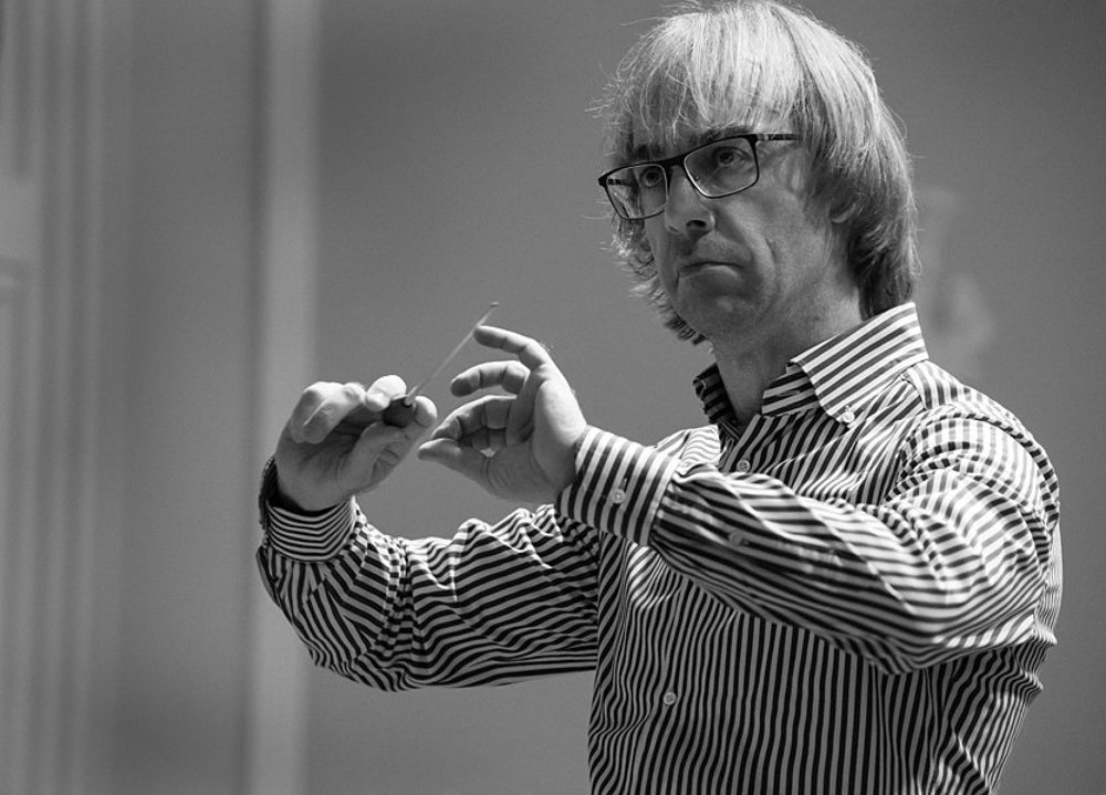 Дирижёр Фабио Мастранджело на репетиции оратории «Мессия»