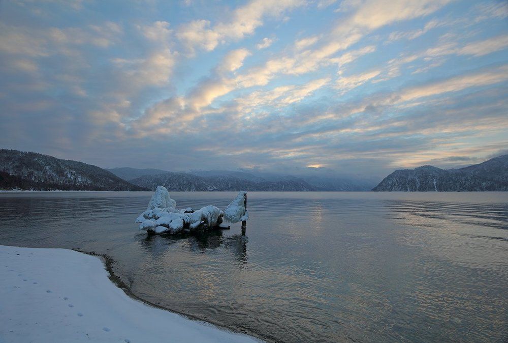 И солнце всходило...