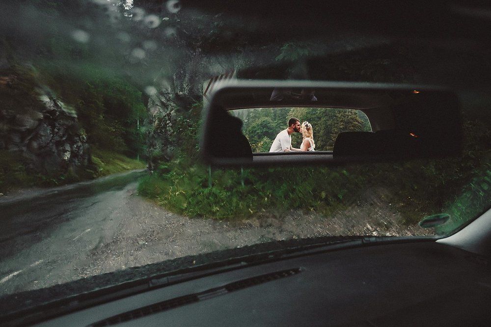 Любовь в зеркале заднего вида)