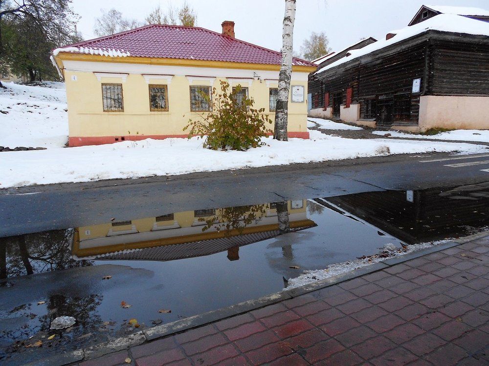 Улица маленького городка