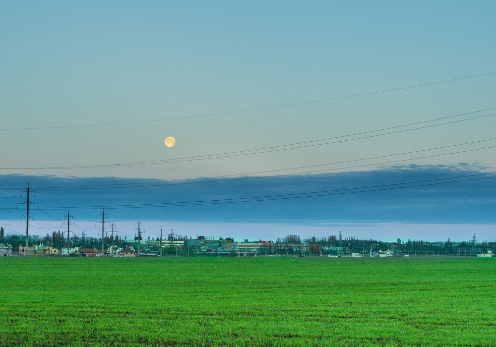 Утренняя луна