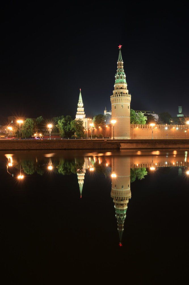 ночная  Москва