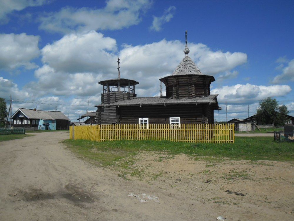 Часовня Параскевы Пятницы  второй половины 18 века. Д.Кривое, Удора, Коми республика.