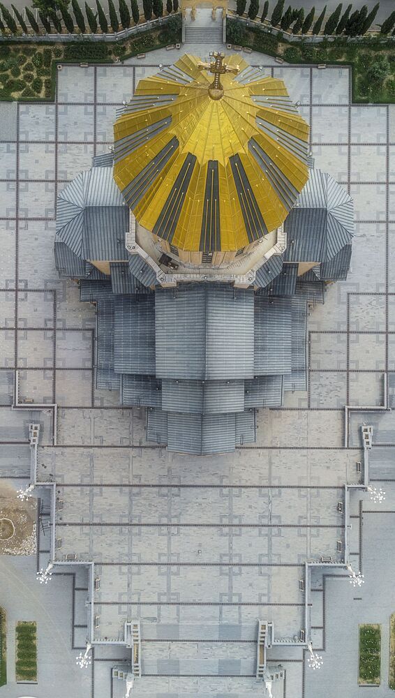 Photograph by Leanid Kulpo