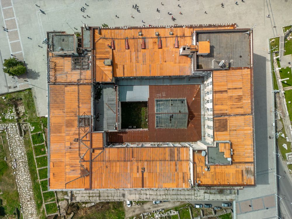 Photograph by  Dimitar