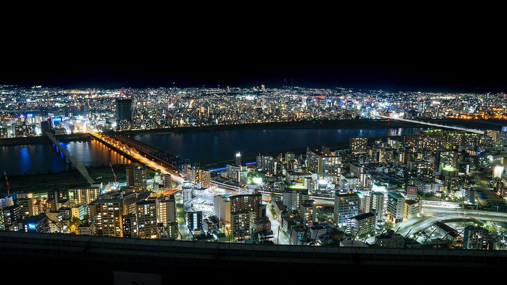 Rivers of Light: Osaka\'s Northern Vein
