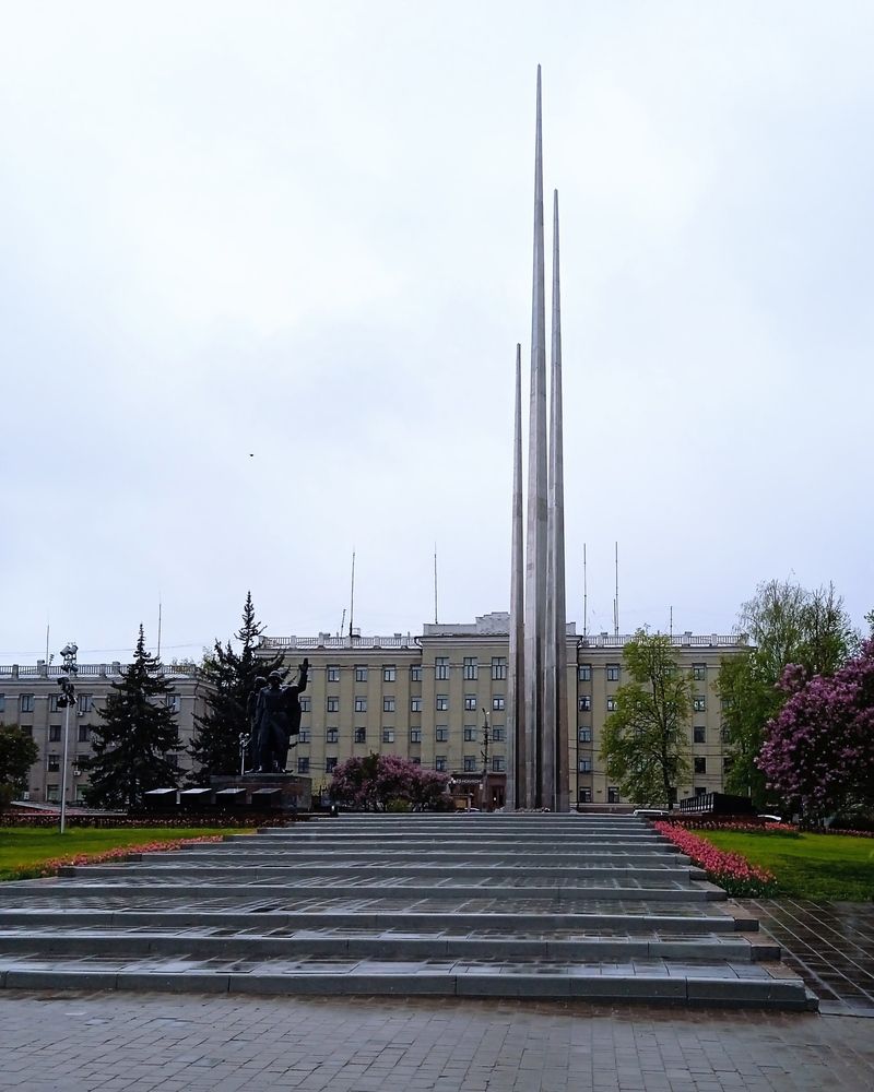 Три штыка
