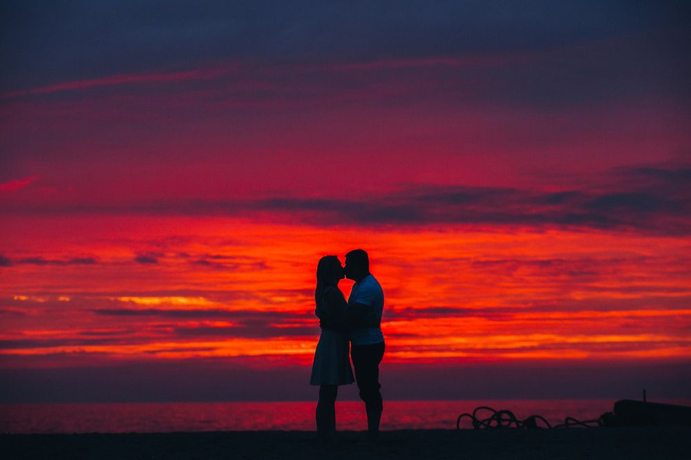 Поцелуй на закате