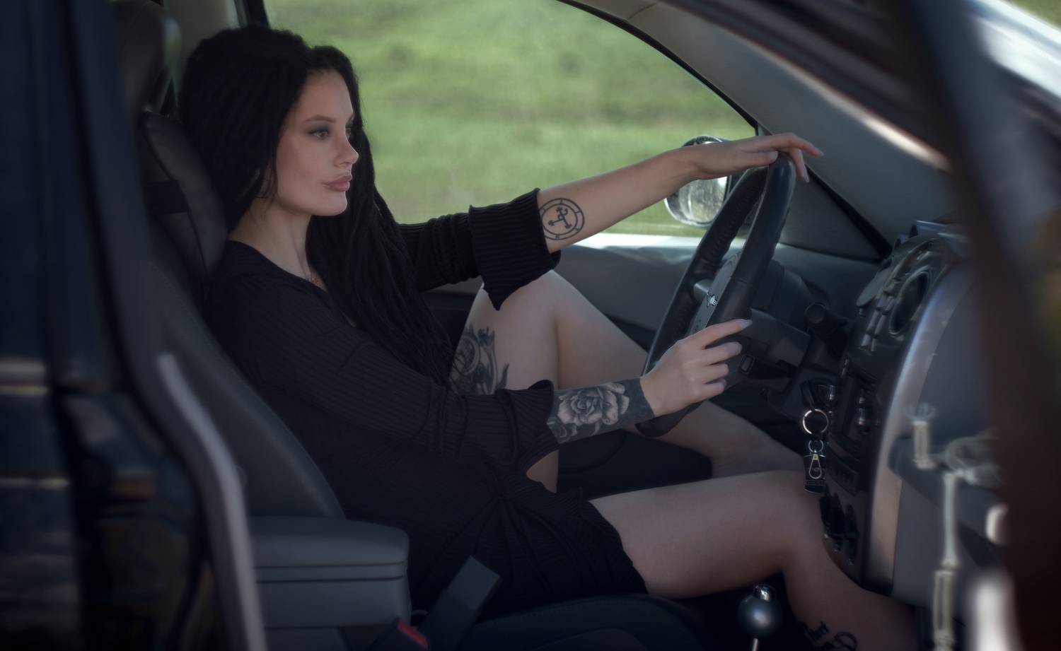 Photo #12175921