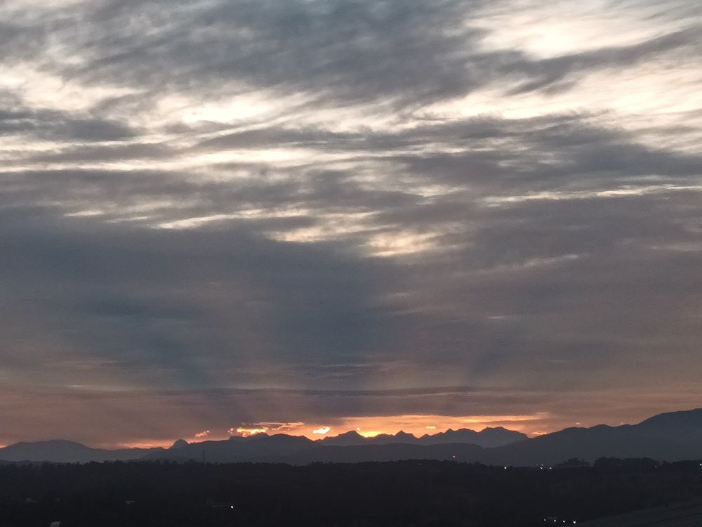Amanece