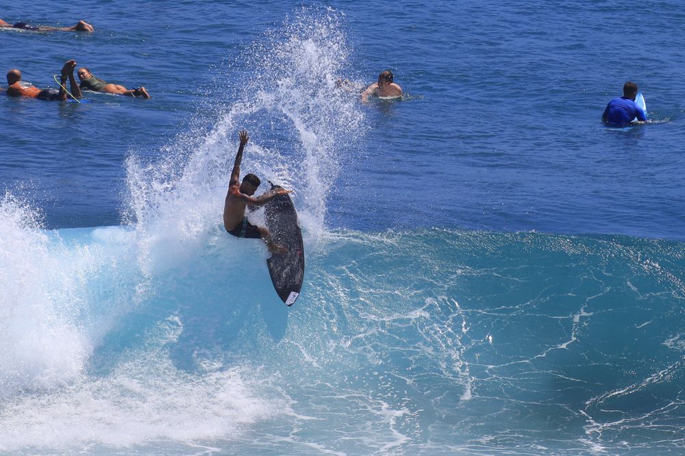 SURF BALI