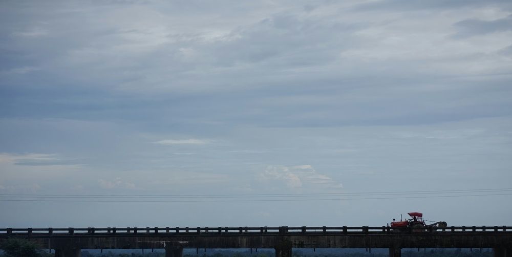 Skyline crossing