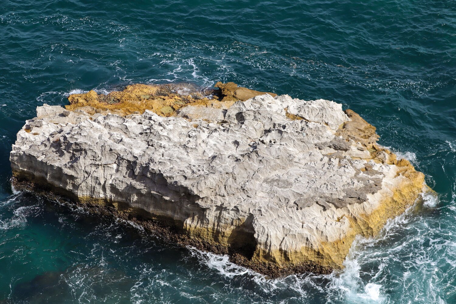 Limestone Commet
