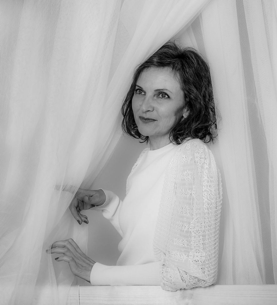 Portrait of a woman I