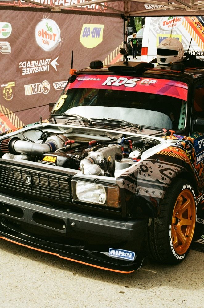 Фотография автора Дмитрий Постельный