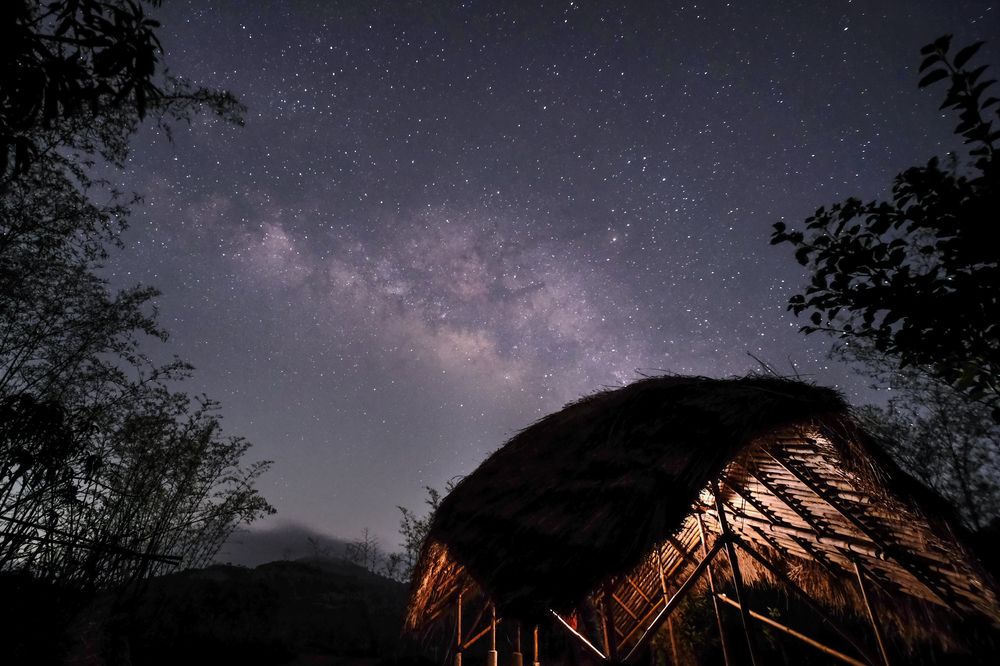 Under the Milky Way: Hut, Stars, and Silence