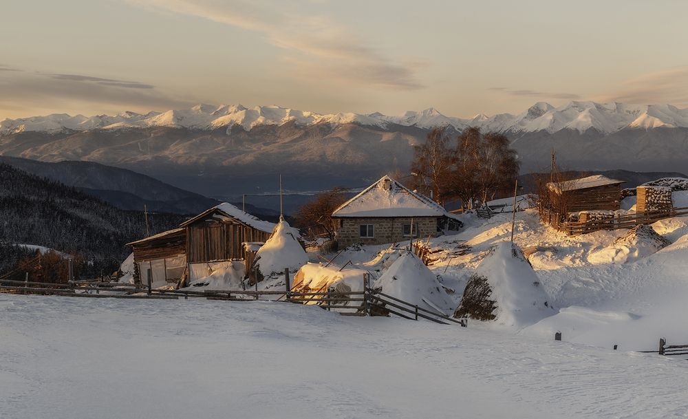 Snowly sunrise