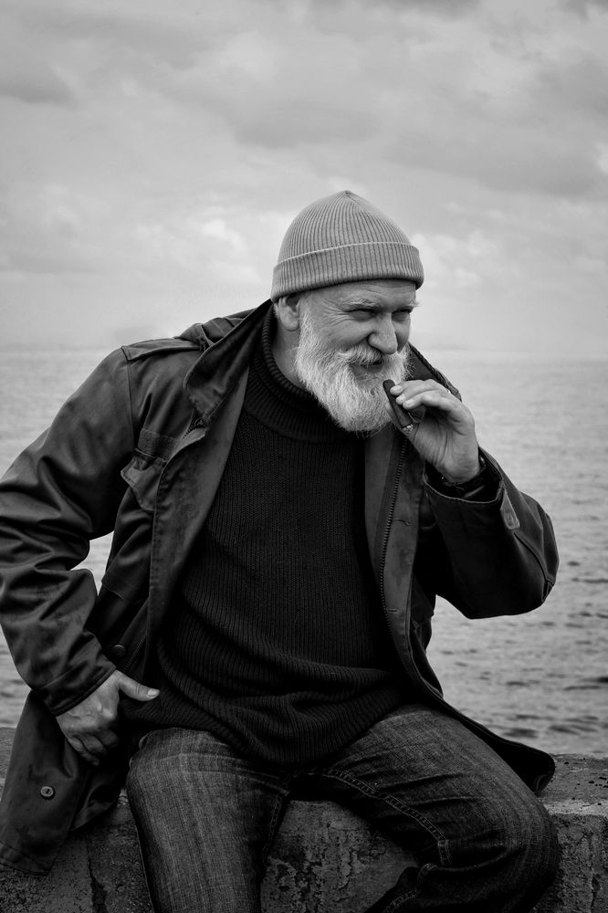Фотография автора Евгений Белов