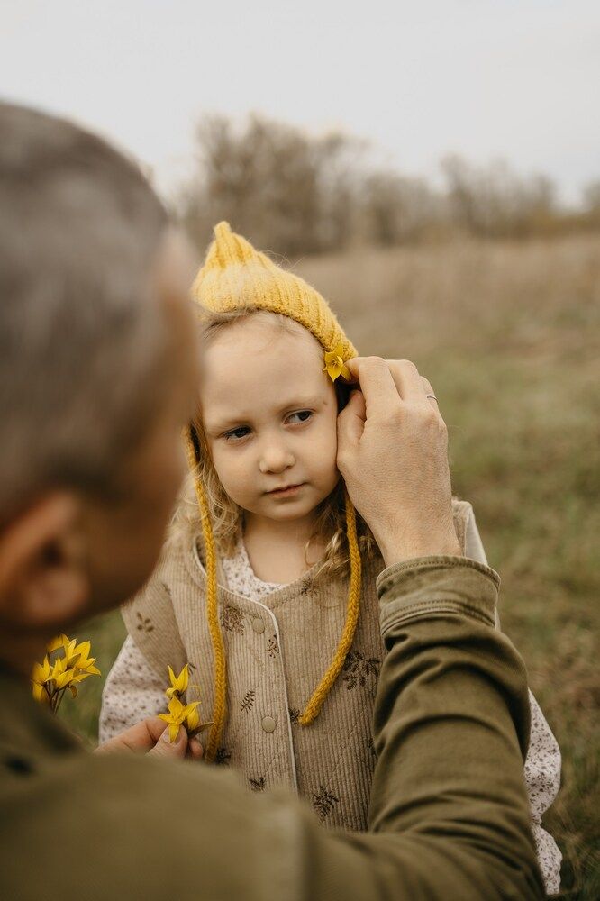 Паулина улыбается