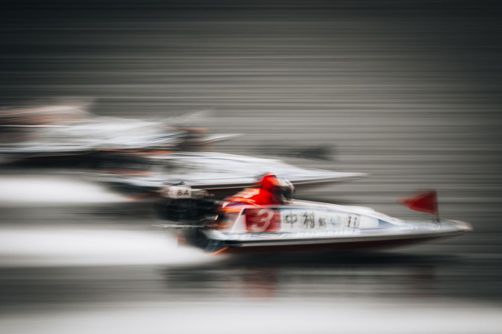 Photograph by Hasegawa Takashi