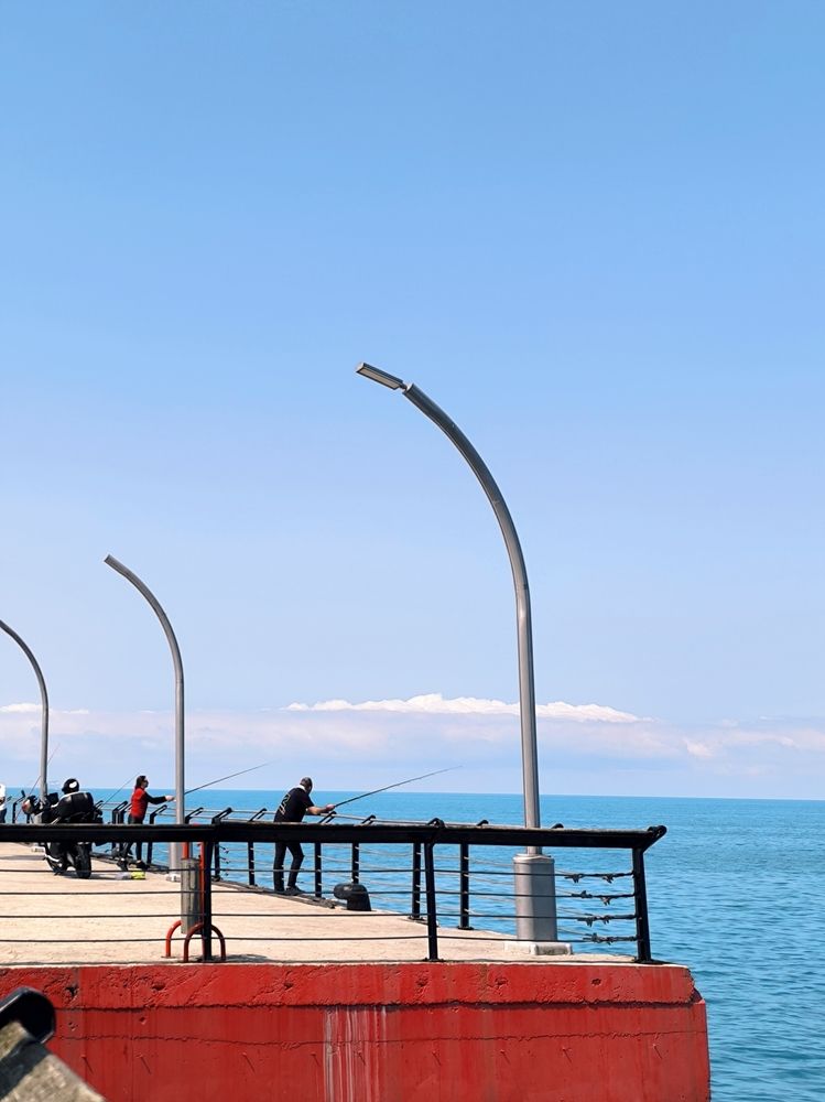 Kırmızı.