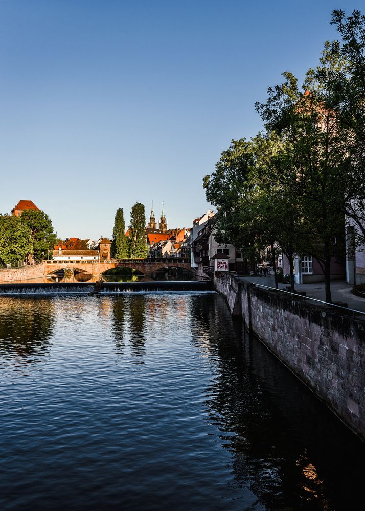 Nürnberg. Altstadt. Pegnitzwehr.