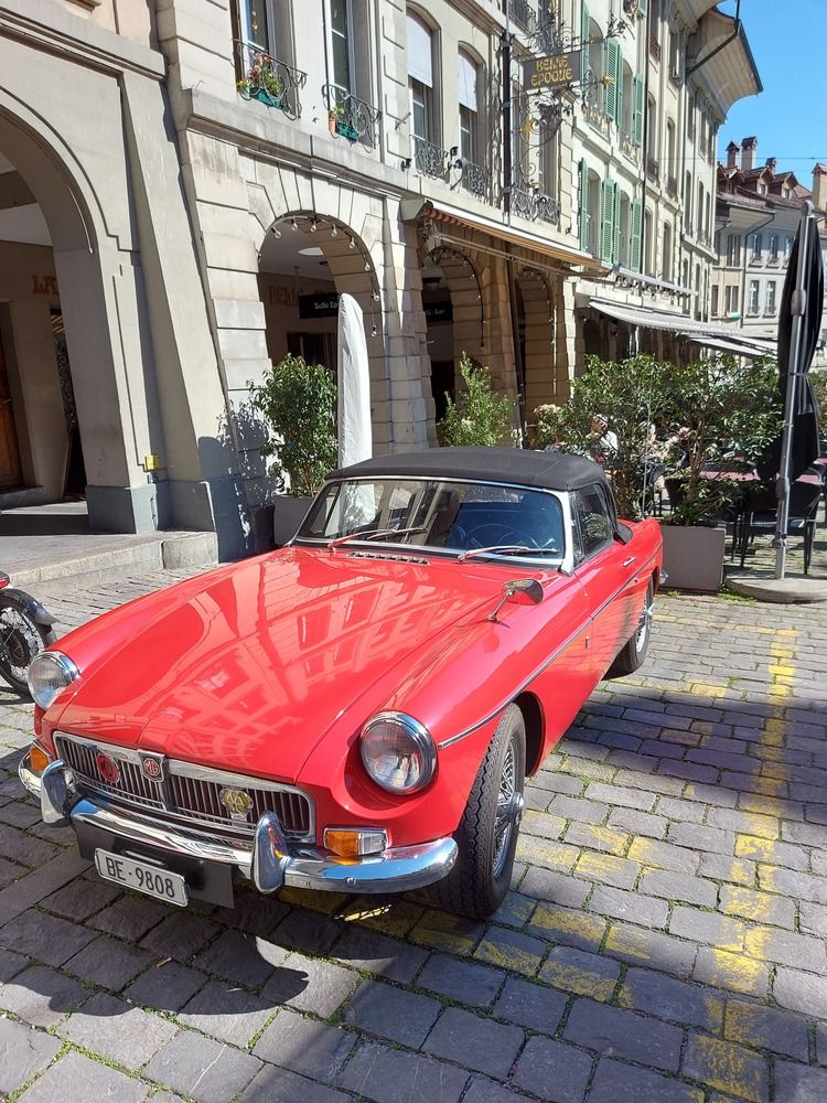 Photograph by Yurii Tofan