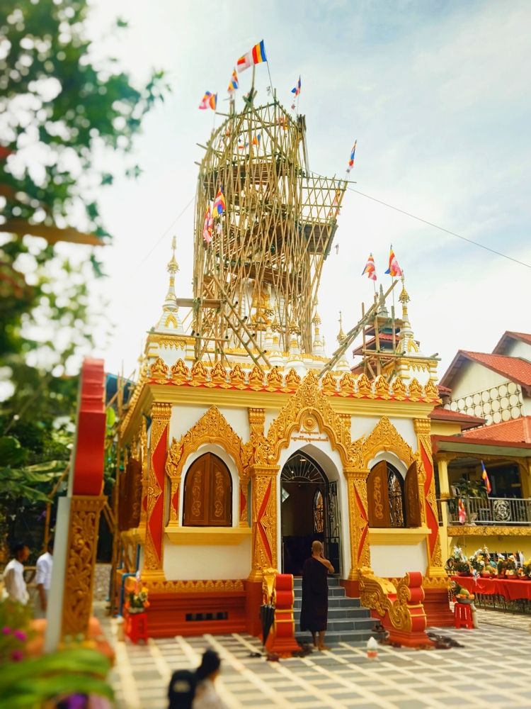 Storyline Title: Buddha Vespers Sunday in Construction