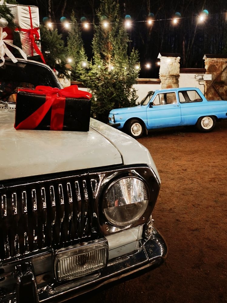 Новый год в ретро-автомобиле