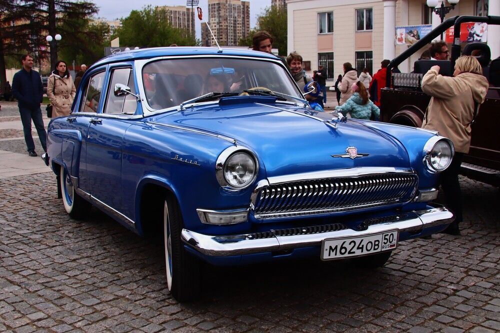 Синяя, синяя