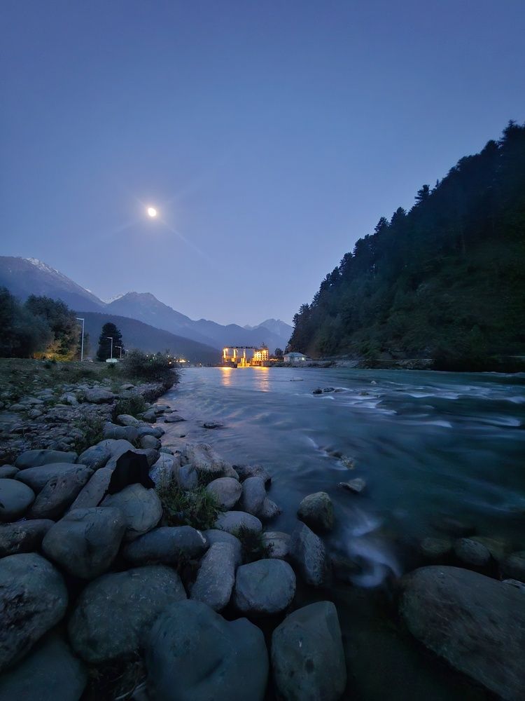 A lidder River In Pahalgam kashmir