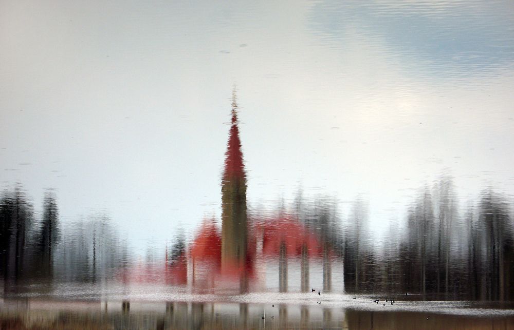 Замок у воды